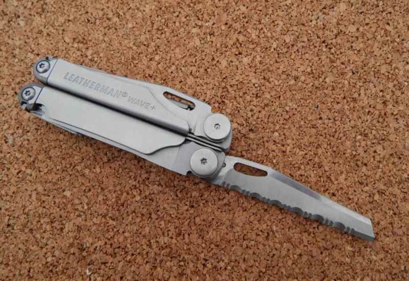 Мультитул Leatherman Wave Plus